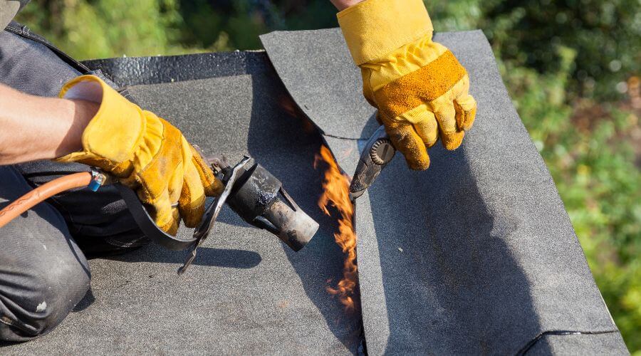 Professional metal roof installation in Gillett, TX